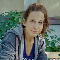 3KdnHGHk-Veronika.jpg
